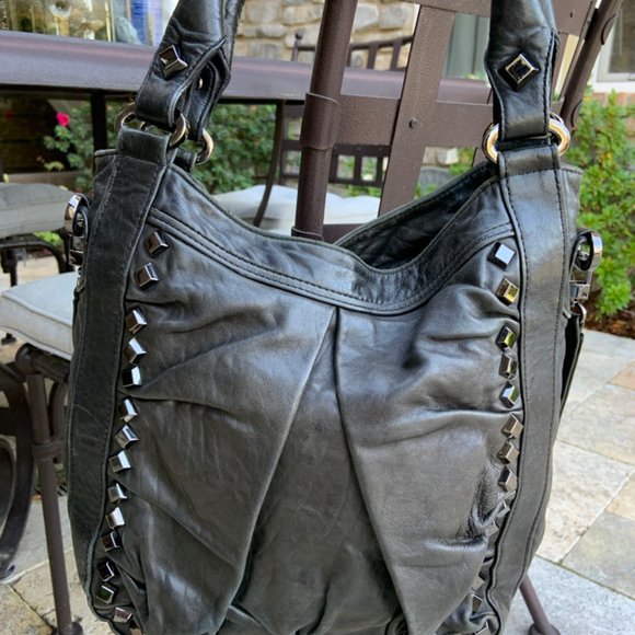 TREESJE - Picture 3 of 13